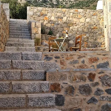ελαιόλιθοι μάνη בית נופש *